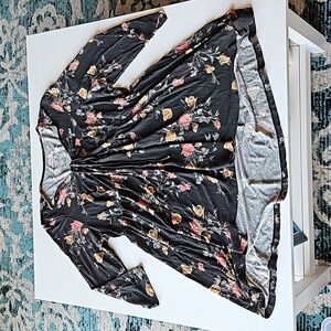 Torrid Size 1 3/4 Sleeve Tunic